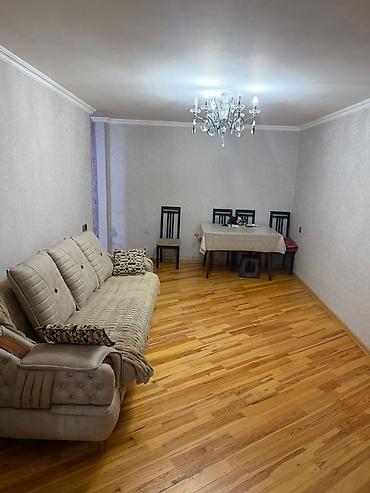 1 комнатная квартира в баку: **Həyətyanı sahəsi olan yaşayış sahəsi** **Otaqlar və daxili — 7