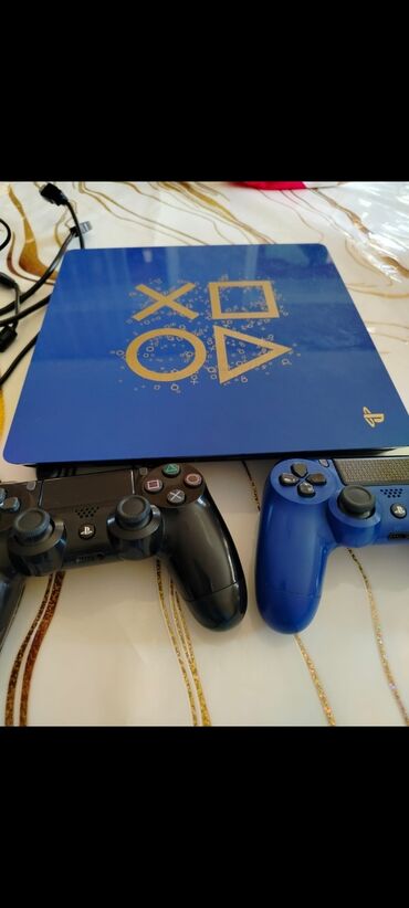 PS4 (Sony Playstation 4): ENDİRİM OLDU PS4 350₼ 2-3 dəfə işlənib kod Zəhra N262 Gəncə