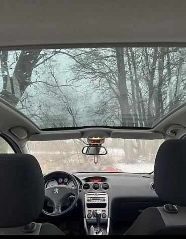 4 108: Peugeot 308: 2010 г., 1.6 л, Автомат, Бензин, Хэтчбэк — 2