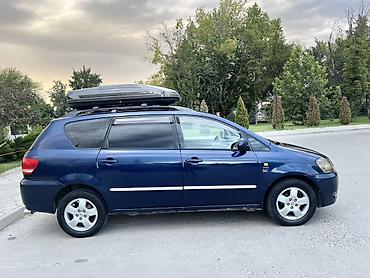 тойото ипсум: Toyota Avensis Verso: 2001 г., 2 л, Механика, Бензин, Минивэн — 8