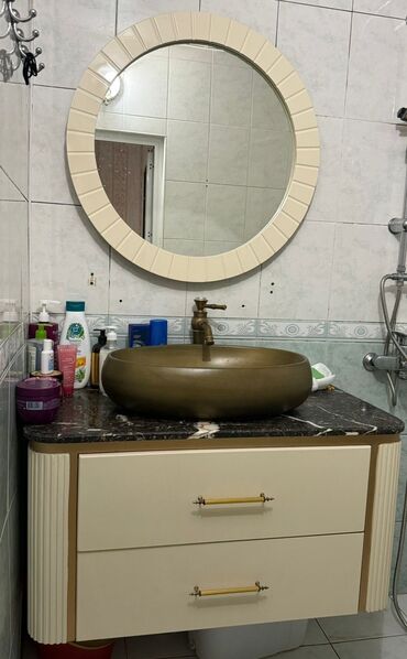 moydadirlar: Moydadir satılır 300 azn. Tezedi 650 alinib qarantisi var. Unvan