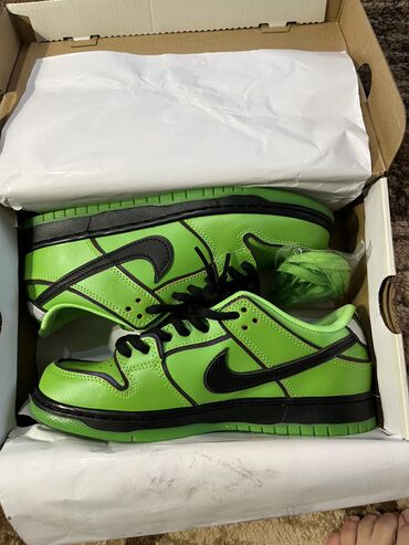 мужские тапки: Мужские кроссовки, 41, Nike, Новый, цвет - Зеленый, Бесплатная доставка