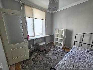гостиницага: Квартира в аренду в центре города, район Моссовет. 3 комнаты, 4 этаж — 8
