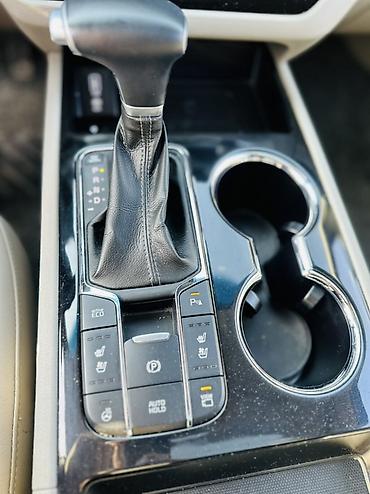 Kia: Kia Carnival: 2019 г., 2.2 л, Автомат, Дизель, Минивэн — 10