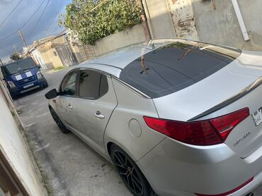 Kia: Kia Optima sedan – gümüşü rəngdə, şıq və idman ruhlu komplektasiya — 1