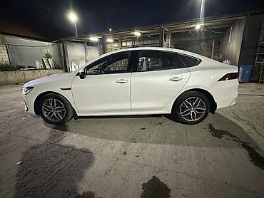 byd e1: Zeekr : | 2022 г. Седан — 4