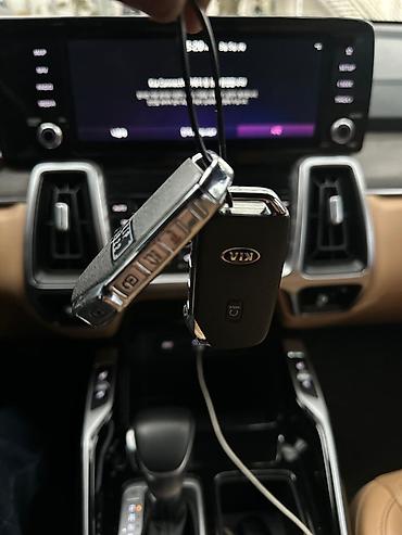 Kia: Kia Sorento: 2021 г., Кроссовер — 11