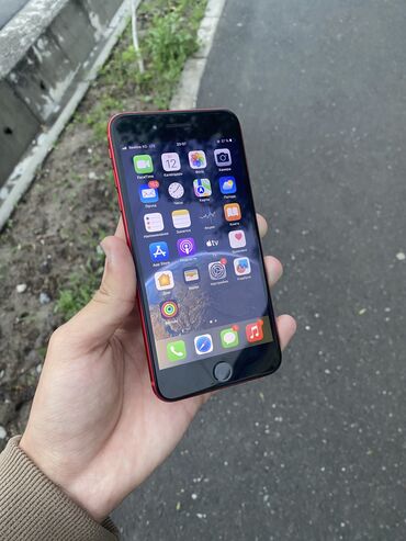 айфон 6 плюс с: IPhone 8 Plus, Б/у, 64 ГБ, Красный, Чехол, 78 %