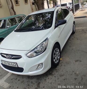 hyundai i30 satilir: Hyundai Accent: 1.4 l | 2012 il Hetçbek