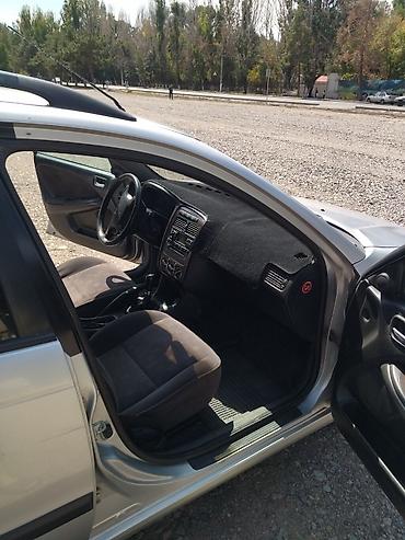smart plus: Toyota Avensis: 2002 г., 2 л, Механика, Дизель, Универсал — 10