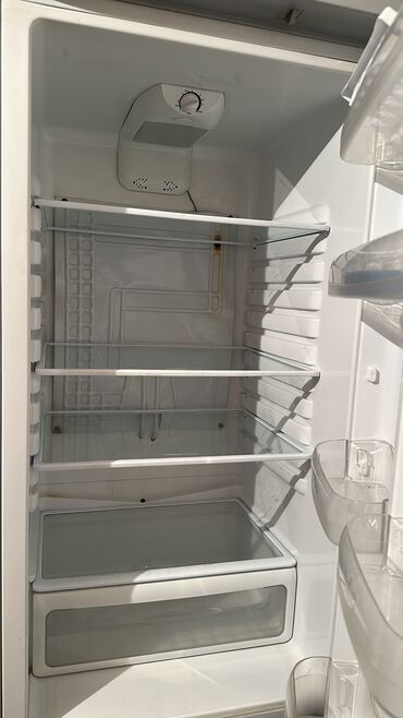 Другая бытовая техника: Холодильник LG высота 1,8