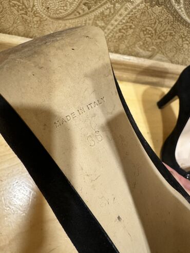 Basanoşka və səndəllər: Ölçü: 36, rəng - Sarı, İşlənmiş — 7