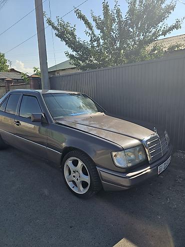 bud e9: Mercedes-Benz E-Class: 1991 г., 2.3 л, Механика, Бензин, Седан — 2