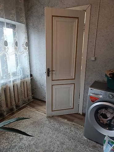 Продажа коттеджей и домов: Срочно, продаю дом в Новопавловке Ленинский район Бишкека. Дом 1980 — 3