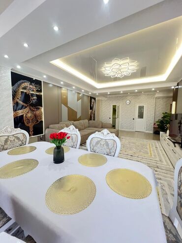 Посуточная аренда квартир: 4 комнаты, Душевая кабина, Постельное белье, Кондиционер — 5