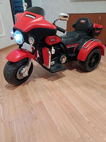 oyuncaq at: Uşaq üçün elektrikli üçtəkərli motosiklet (trike) - Rəng — 1
