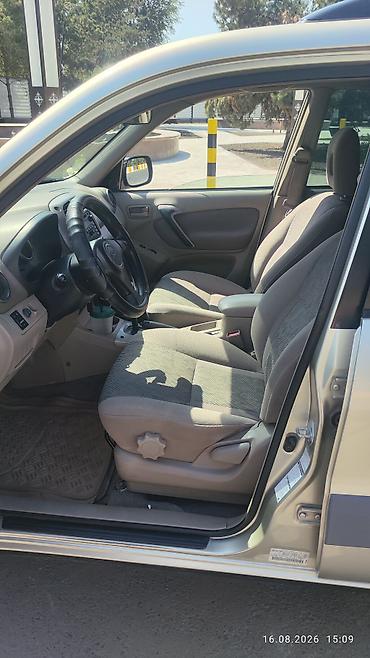 фораннер 2018: Toyota RAV4: 2001 г., 2 л, Автомат, Бензин, Кроссовер — 3