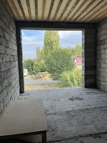 пруд токмок: 6 комнат и более, 240 м², 4 соток, Мыкан, Собственник — 6