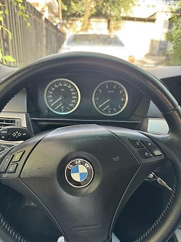 byd e6: BMW 5 series: 2004 г., 2.5 л, Гибрид, Седан — 4