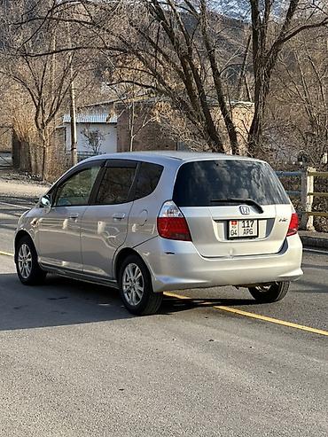 Honda: Honda Fit: 2004 г., 1.3 л, Автомат, Бензин, Хэтчбэк — 6