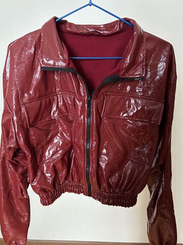 aslan pencesi: Женская куртка M (EU 38), цвет - Красный