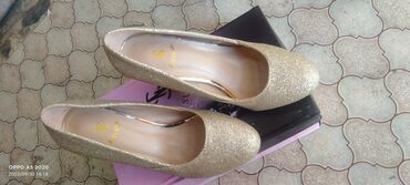 пена для обуви: Туфли 36, цвет - Золотой