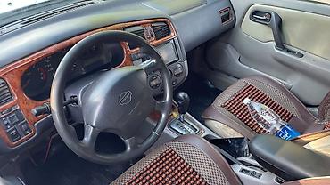 Nissan Primera: 2000 г., 1.8 л, Автомат, Бензин, Седан