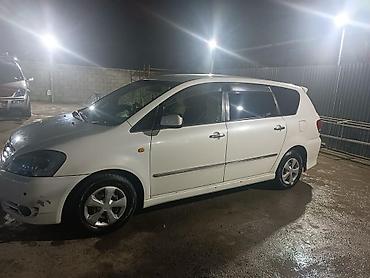 toyota town: Toyota Ipsum: 2002 г., 2.4 л, Автомат, Бензин, Минивэн — 5