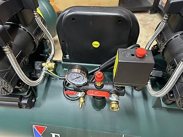 кампрестор: Безмасляный воздушный компрессор Excalibur U1500×4-200L - Тип: Oil — 3