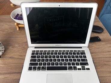 Apple MacBook: İşlənmiş Apple MacBook, 13.3 ", Intel Core i5, 512 GB, Ünvandan götürmə, Ödənişli çatdırılma — 9