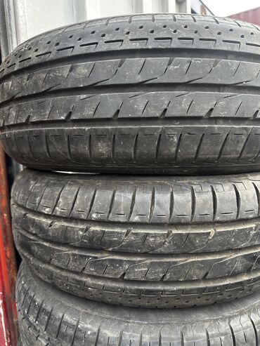 Шины: Шины 215 / 60 / R 17, Лето, Б/у, Пара, Легковые, Япония, Bridgestone