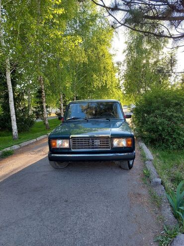 а автомобиля: ВАЗ (ЛАДА) 2107: 2007 г., 1.6 л, Механика, Бензин, Седан