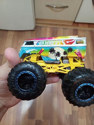Hot Wheels Monster Trucks – “Volkswagen Bus” tərzində böyük təkərli lalafo.az -da Hot Wheels Monster Trucks – “Volkswagen Bus” tərzində böyük təkərli