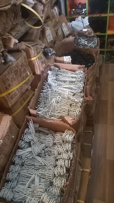 Оборудование для магазинов: Məhsul: Asılqanlar və paltar asılqan aksesuarları Təsvir: - Fərqli — 10
