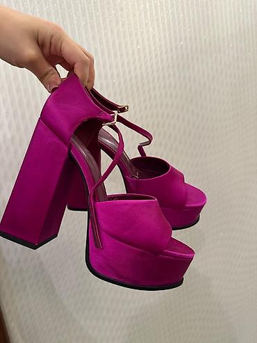 zara duxulari: Zara platforma dabanlı ayaqqabı – 37 ölçü ​ ​Brend: Zara (Orijinal) — 3
