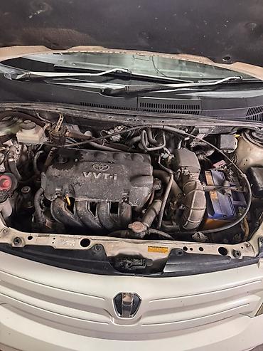 Toyota Ist: 2003 г., 1.5 л, Автомат, Газ, Хэтчбэк — 7