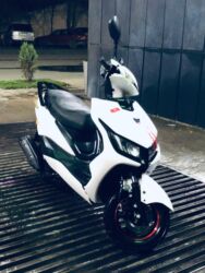 мапет скутер: Продаю м8 идеал только спидометр поменять и всё атак работает чётко не