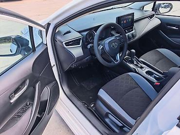 Toyota: Toyota Corolla: 2023 г., 1.2 л, Автомат, Бензин, Седан — 4
