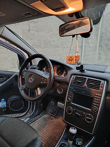 mini qadin masinlari: Mercedes-Benz B 170: 1.7 l | 2008 il Hetçbek — 5
