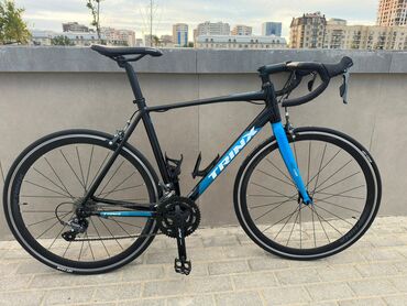 aurus велосипед: Новый Шоссейный велосипед Trinx, 28", скоростей: 16, Самовывоз