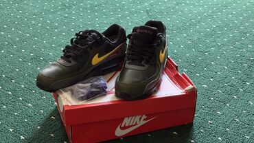 зимные кроссовки: Nike Air Max 90 GORE‑TEX - Модель: Air Max 90 с мембраной GORE‑TEX
