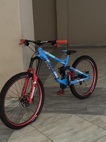 İdman velosipedləri: 🥲Axrinci sekil avropadan gellen moment Commencal v3 beli bunu satmaga — 1