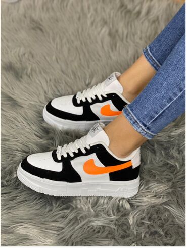 Patike: Nike air force patike

Novo
Brojevi 36 do 40

fb Moja Kupovina 1 — 4