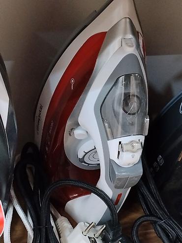Утюг Tefal с паровым ударом - Мощность: 2000 Вт (маркировка на