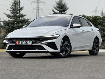 купить бу электромобиль из китая: Hyundai Elantra: 2023 г., 1.5 л, Вариатор, Бензин, Седан