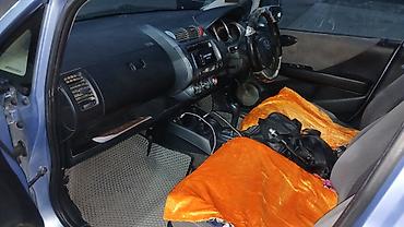 Продажа авто: Honda Fit: 2003 г., 1.3 л, Вариатор, Бензин, Хэтчбэк — 7