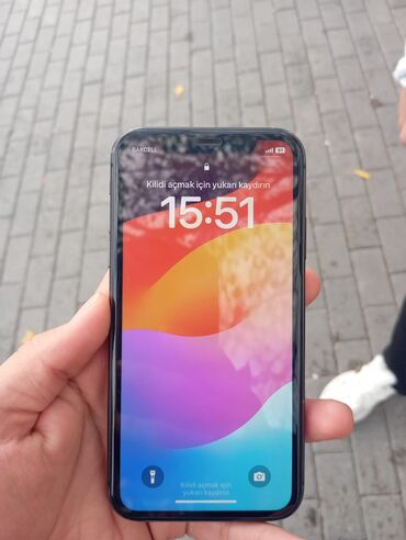 Apple iPhone: IPhone 11, 128 GB, Qara, Face ID