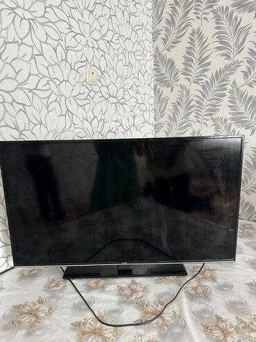 Телевизоры: Продаю телевизор длина 90см ширина 50см