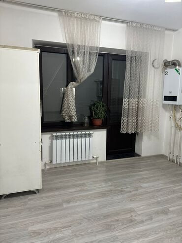 снять дом на долгий срок: 2 бөлмө, Менчик ээси, Жарым -жартылай эмереги бар