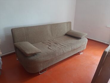 кожаный диван купить: Диван-кровать, цвет - Желтый, Б/у